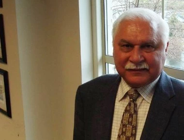 3 «Κροίσοι» που κανείς δεν έχει καταλάβει ακόμα αν έχουν λεφτά ή όχι